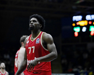 Εκτός εξάδας ξένων για το Game 1 των τελικών ο ΜακΚίσικ στον Ολυμπιακό