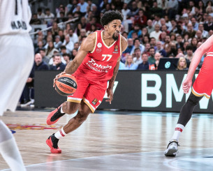 Με ΜακΚίσικ η 12άδα του Ολυμπιακού, εκτός ο Βιλντόσα