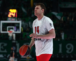 Βεζένκοφ: «Δεν μπορούμε να γυρίσουμε τον χρόνο πίσω...»