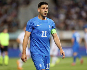 Τι συμβόλιζαν τα φτερά στη φανέλα της Εθνικής και γιατί η ΕΠΟ πήρε ειδική άδεια από την UEFA για να τα έχει