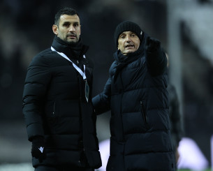 Κρίσιμες ώρες στον ΠΑΟΚ για τις απαντήσεις Τέιλορ και Κένι