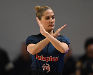 Με Τσαρούχα το Game 1 των τελικών ανάμεσα σε Παναθηναϊκό και Ολυμπιακό