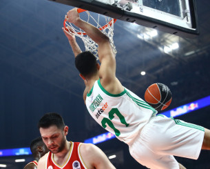 Ο Γιουρτσεβέν αναδείχθηκε MVP του Game 1