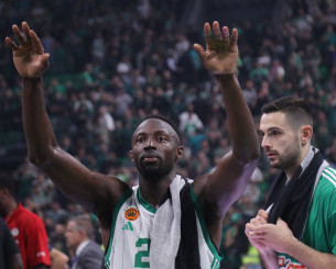 Γκραντ: «Θέλουμε ακόμα 2 νίκες για τον τίτλο» (video)