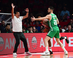 Παπαπέτρου και Ναν κρατούν τον Παναθηναϊκό στο παιχνίδι (video)