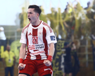 Ο Ολυμπιακός έκανε break (27-32) στην έδρα της ΑΕΚ για το 1-0 στους τελικούς χάντμπολ