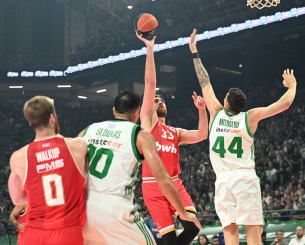 Ένας στους δύο είδε τους «αιώνιους»: Πόσοι τηλεθεατές παρακολούθησαν τον τρίτο τελικό