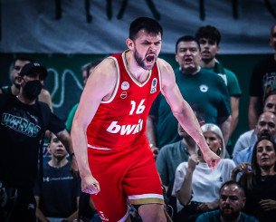 Ο Ολυμπιακός «άλωσε» το ΟΑΚΑ και αγγίζει τον τίτλο του πρωταθλητή