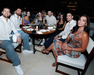 Εντυπωσίασαν οι κυρίες των Πρωταθλητών στο δείπνο του Ολυμπιακού (pics)