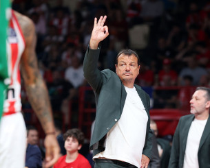 Αταμάν: «Όσοι έβρισαν την Τουρκία και την οικογένεια του προέδρου είναι μπάσταρδοι» (video)