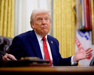 Γιατί το τρόπαιο του Παγκοσμίου Κυπέλλου Συλλόγων βρίσκεται ακόμα στο Οβάλ Γραφείο του Τραμπ