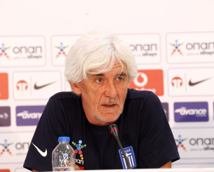 Live Streaming: Η συνέντευξη Τύπου του Ιβάν Γιοβάνοβιτς ενόψει Λευκορωσίας