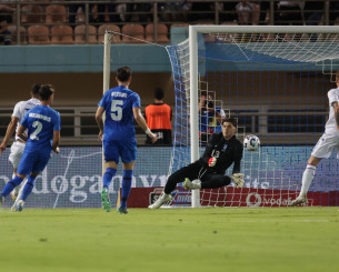 Κατέβασε τα ρολά ο Μανδάς με μαζεμένες εξαιρετικές αποκρούσεις (videos)