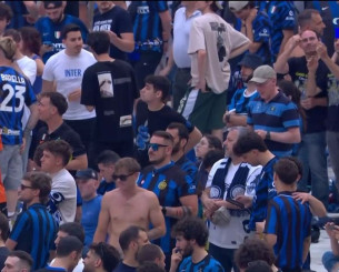 Φίλοι της Ίντερ στο Μιλάνο για να παρακολουθήσουν τον τελικό σε γιγαντοοθόνες (video)