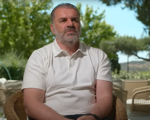 Ο Ποστέκογλου «σπάει τη σιωπή» από την Ελλάδα: «Το πεπρωμένο μου ήταν να φτάσω εδώ»