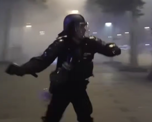Νέο σοκ στη Γαλλία: Αστυνομικός σε τεχνητό κώμα - Χτυπήθηκε από οπαδούς της Παρί