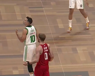 Διπλή τεχνική ποινή σε Γουόκαπ και Σλούκα: Μία... κόντρα που ολοκληρώθηκε πριν ξεκινήσει (video)