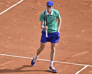 Σε Σίνερ και Φονσέκα τα τρόπαια στα τελευταία 500άρια της σεζόν