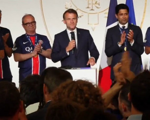 Το ζεύγος Μακρόν υποδέχθηκε τους πρωταθλητές Ευρώπης: «Ήταν η νίκη μιας ενωμένης ομάδας»