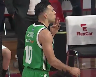 Η απάντηση του Σλούκα στα υβριστικά συνθήματα στο ΣΕΦ με... Ευρωλίγκες (video)