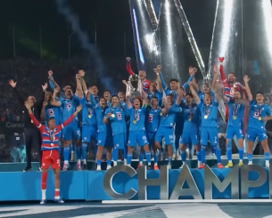 Η Κρουζ Αζούλ ντύθηκε... Παρί και διέλυσε με 5-0 το Βανκούβερ στον τελικό του Champions League