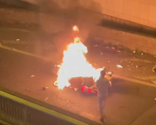 Χαμός στο Παρίσι - Συνεχίστηκαν όλο το βράδυ οι οδομαχίες (video)