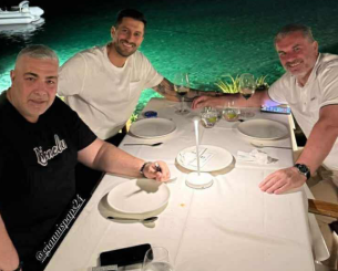 Άγγελος Ποστέκογλου, Παναγιώτης Κονέ και Γιάννης Παπαδόπουλος σε κοινή έξοδο