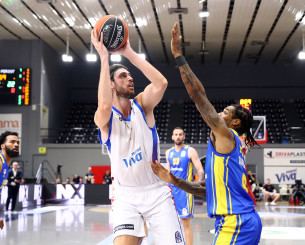 Ο Τσαλμπούρης θα συνεχίσει να φοράει τη φανέλα του Πανιωνίου και τη νέα σεζόν