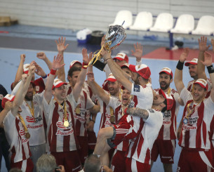 Οι 18 ομαδικοί τίτλοι του Ολυμπιακού στα 100 χρόνια ιστορίας του και το απίστευτο ποσοστό επιτυχίας