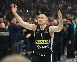 Ο Ραζνάτοβιτς «φωτογράφισε» τη μεταγραφή του Αβράμοβιτς στην Dubai BC