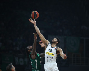 Το σενάριο της ανταλλαγής Καμπόκλο - Πετρούσεφ μεταξύ Ολυμπιακού και Χάποελ