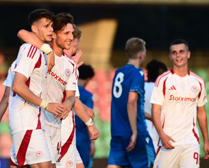 Ο Ολυμπιακός ενημέρωσε και δεύτερο ταλαντούχο στόπερ ότι θα πάρει μέρος στην προετοιμασία