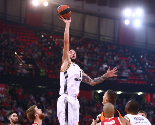 Από τη EuroLeague στο Κουβέιτ ο Λοβέρν