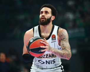 Απίθανος Ουάσινγκτον: Έβαλε 40 από τους 84 πόντους της Παρτίζαν!