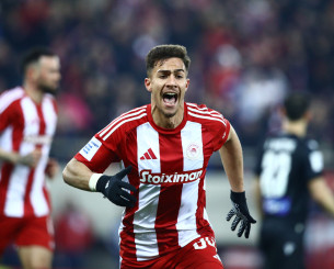 Η ώρα των υπογραφών για Κωστούλα: Από τη Μύκονο στο Μπράιτον, μέσω Ρίο Ντε Τζανέιρο και... Αντσελότι