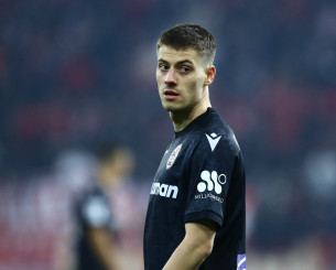 Η Στουτγκάρδη κάνει γερό «μπάσιμο» για τον Κωνσταντέλια - Ποια είναι η στάση του ΠΑΟΚ