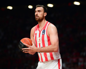 Ο Μιλουτίνοφ το έκανε ξανά: Σε συνέντευξή του στο Athletiko είχε πει «απέρριψα μεγαλύτερες προτάσεις για τον Ολυμπιακό»