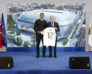 Παρουσιάστηκε από τη Ρεάλ ο Άρνολντ- Τι όνομα θα γράφει η φανέλα του