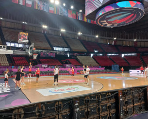 Η Τουρκία προπονήθηκε στο ΣΕΦ ενόψει του Eurobasket Γυναικών (video)