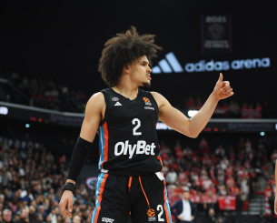 Άναψε... φωτιές ο Χιφί: «Δεν ξέρω αν θα μείνω στην Παρί»