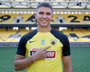 Καλοσκάμης: «Μεγάλη τιμή για μένα η ΑΕΚ - Ανυπομονώ να παίξω μπροστά στους οπαδούς»