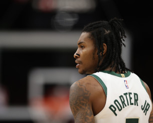 Ο Κέβιν Πόρτερ Τζούνιορ είναι ελεύθερος: Οι Μπακς θέλουν να τον κρατήσουν και οι Μπουλς να τον «κλέψουν»