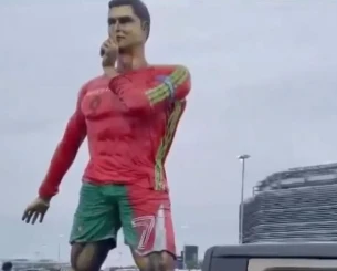 Κλέβει την παράσταση γιγάντιο ομοίωμα του Ρονάλντο στο Μουντιάλ Συλλόγων