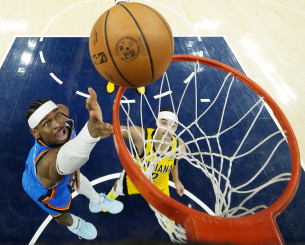 Ο Σέι ήταν ασταμάτητος στα κρίσιμα λεπτά και οι Θάντερ νίκησαν στην Ιντιάνα για την ισοφάριση