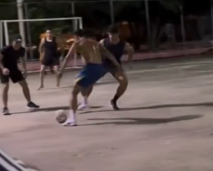 Απίθανος Κούνια παίζει... FIFA street στους δρόμους της Βραζιλίας (video)