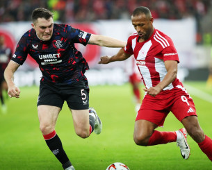 Η Ρέιντζερς χάνει τον βασικό της στόπερ ενόψει των αγώνων με Παναθηναϊκό