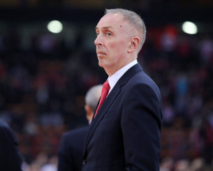 Σενάριο επιστροφής του Τόμιτς στον Ερυθρό Αστέρα