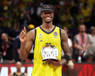 Το buy out του Χέις-Ντέιβις ανοίγει τον δρόμο για... Μίτσιτς και μεγάλες κινήσεις στην Φενέρμπαχτσε