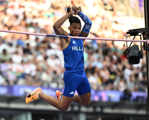 Καραλής και Αδαμοπούλου ανοίγουν την αυλαία στη Μαδρίτη μπροστά από το βασιλικό παλάτι