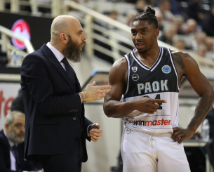 Ο Μάσιμο Καντσελιέρι στο Athletiko: «Ο Μπάρτλεϊ είναι σιωπηλός ηγέτης, κάνει όλα όσα θέλει ένας προπονητής»